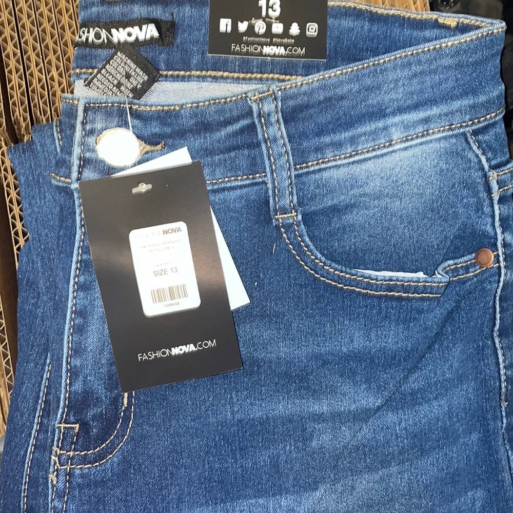 Brand new  Fashion Nova womens Jeans